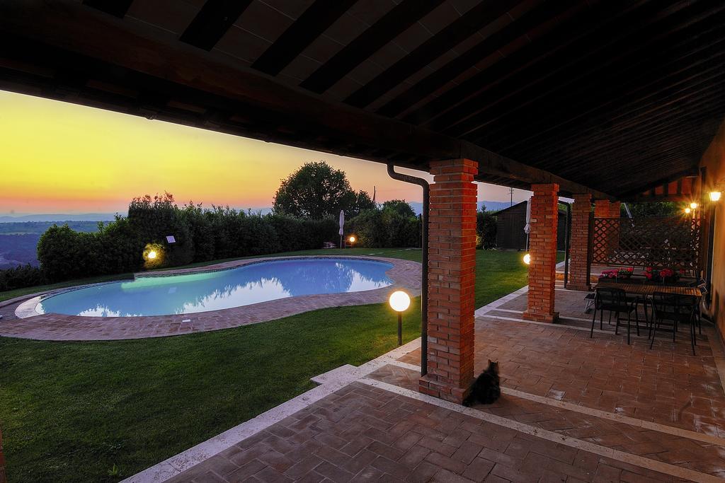 Agriturismo Poggio Delle Conche Pitigliano Luaran gambar