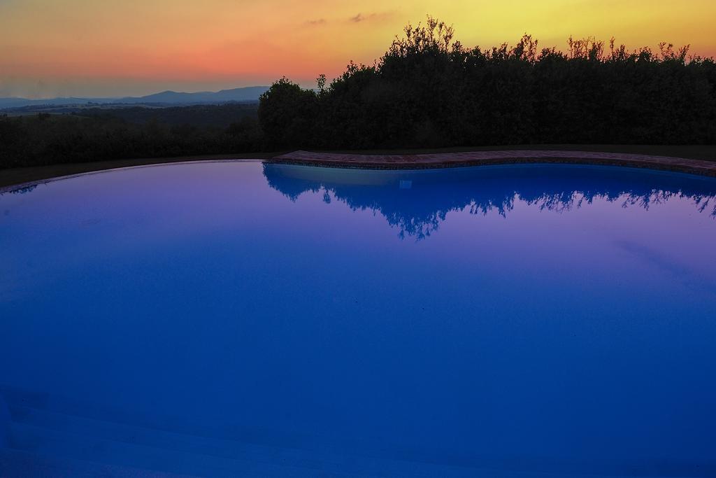 Agriturismo Poggio Delle Conche Pitigliano Luaran gambar