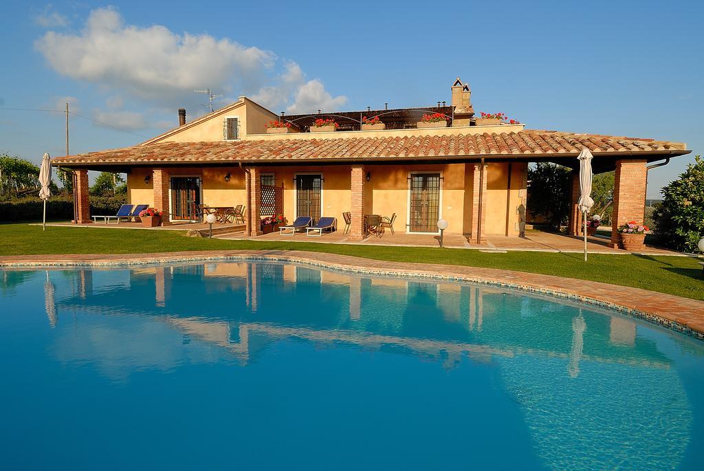 Agriturismo Poggio Delle Conche Pitigliano Luaran gambar