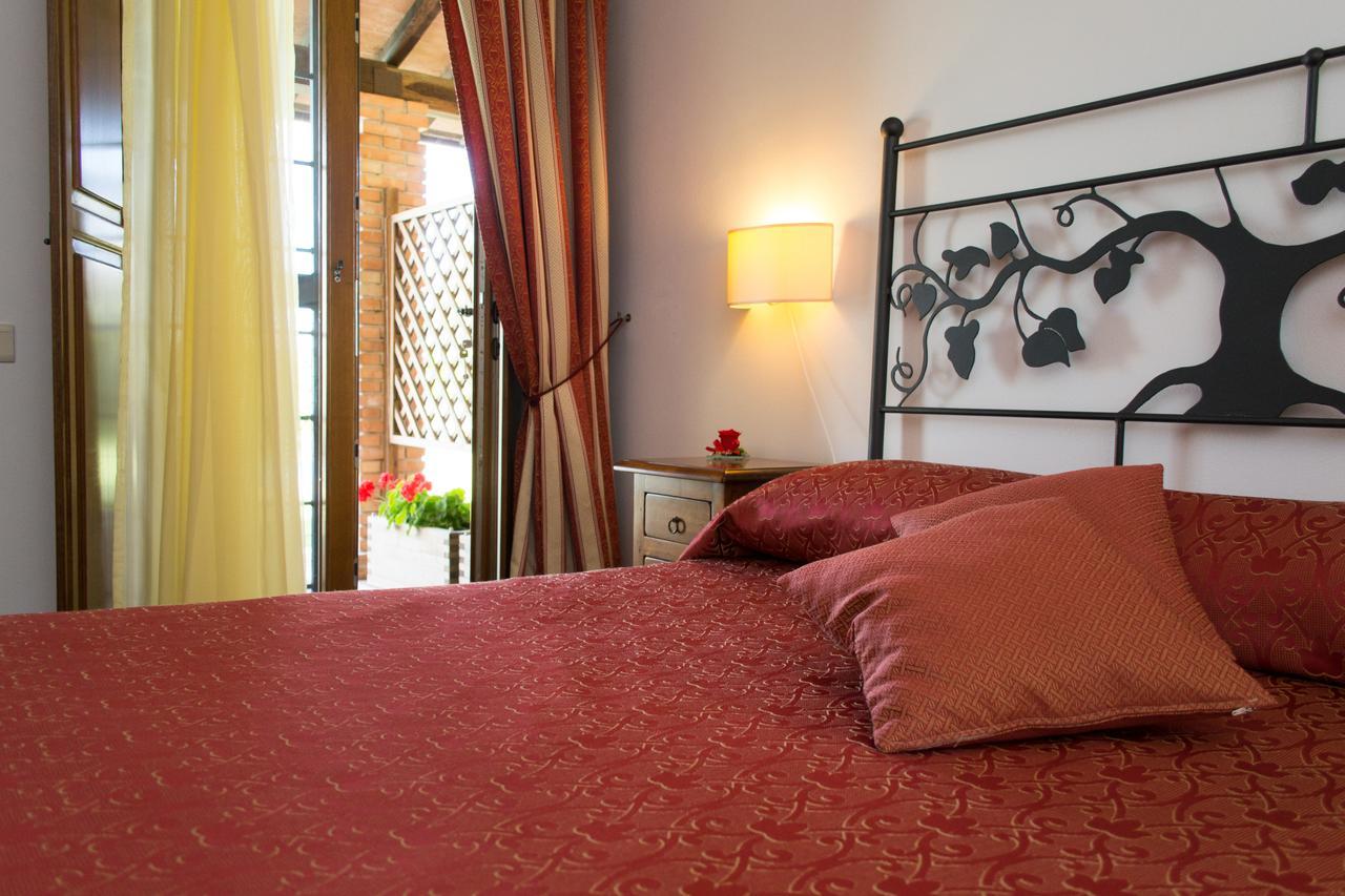 Agriturismo Poggio Delle Conche Pitigliano Luaran gambar