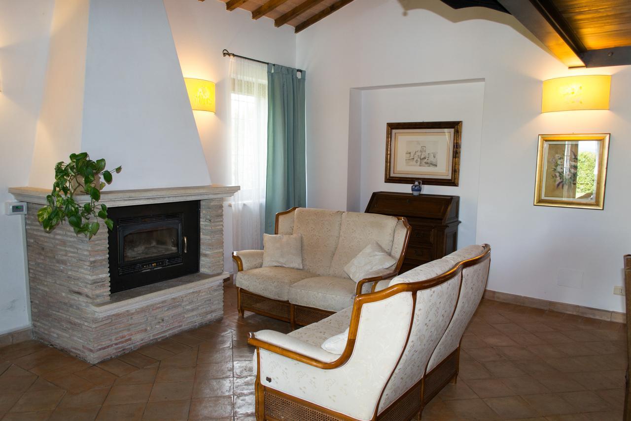 Agriturismo Poggio Delle Conche Pitigliano Luaran gambar